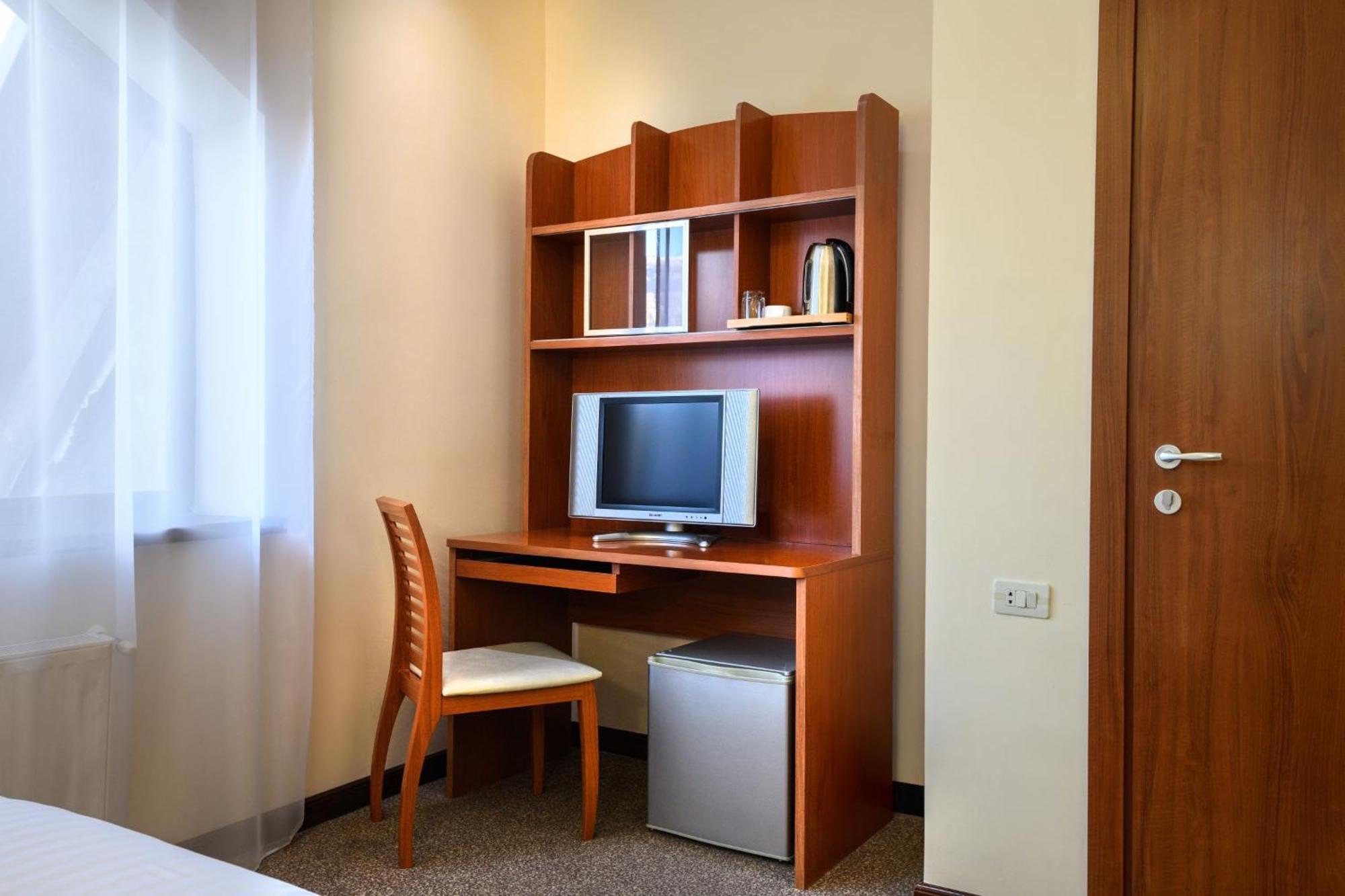 Alpina Resort By Stellar Hotels, تساجكادزور المظهر الخارجي الصورة