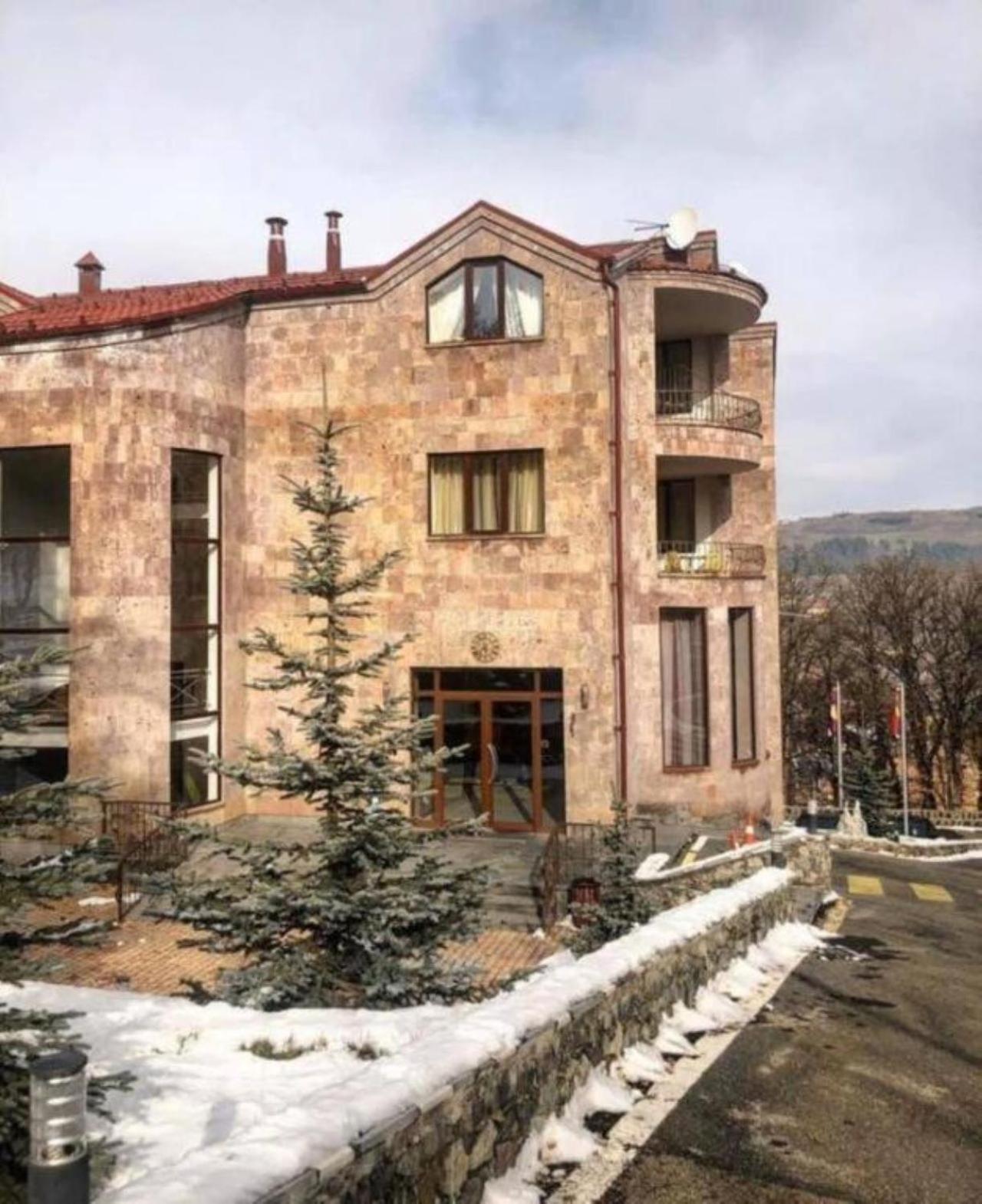 Alpina Resort By Stellar Hotels, تساجكادزور المظهر الخارجي الصورة