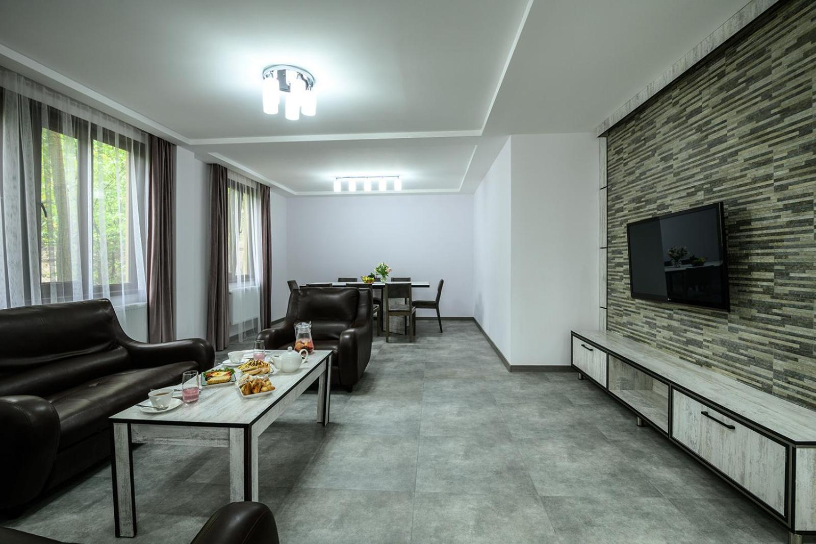 Alpina Resort By Stellar Hotels, تساجكادزور المظهر الخارجي الصورة