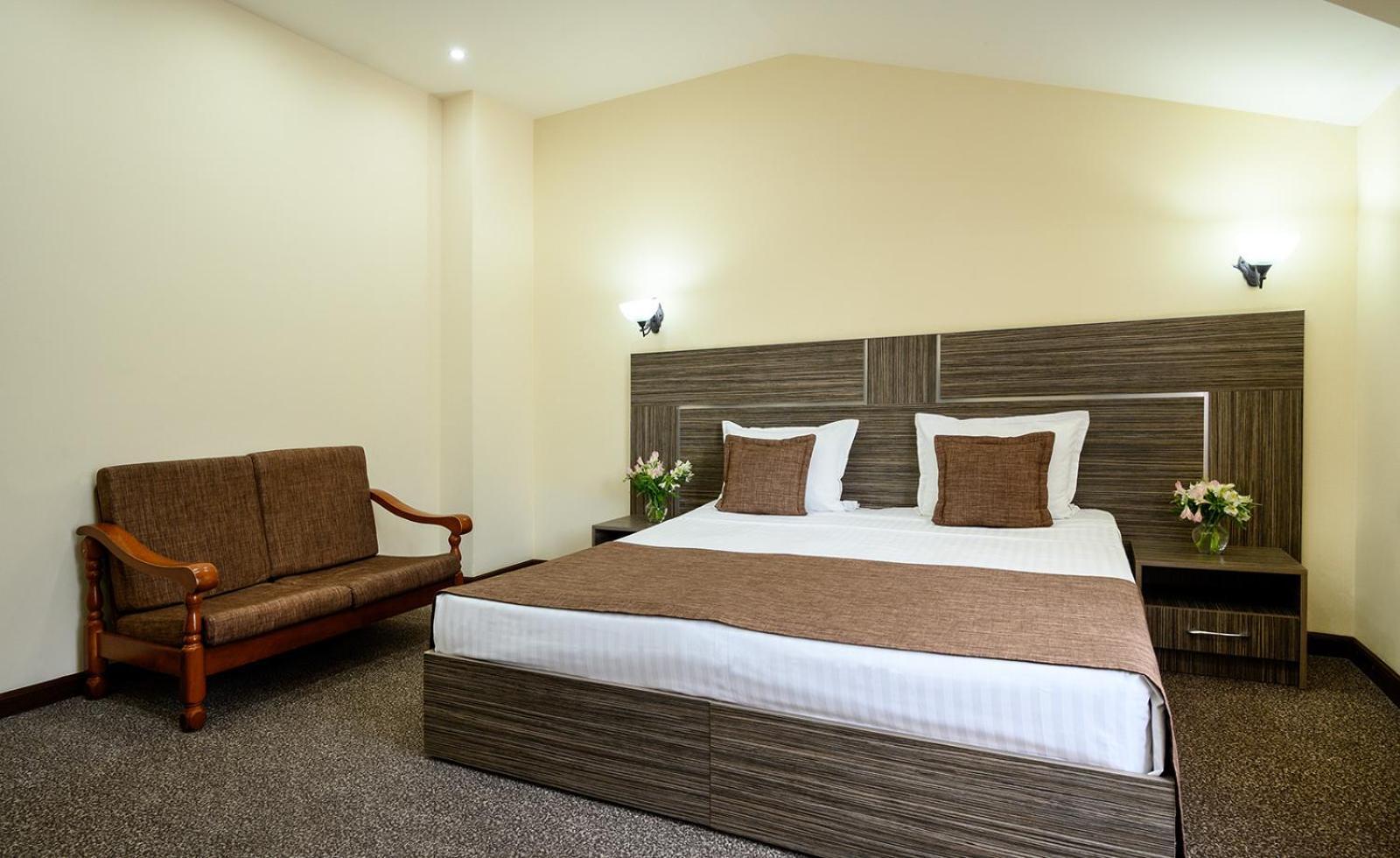 Alpina Resort By Stellar Hotels, تساجكادزور المظهر الخارجي الصورة