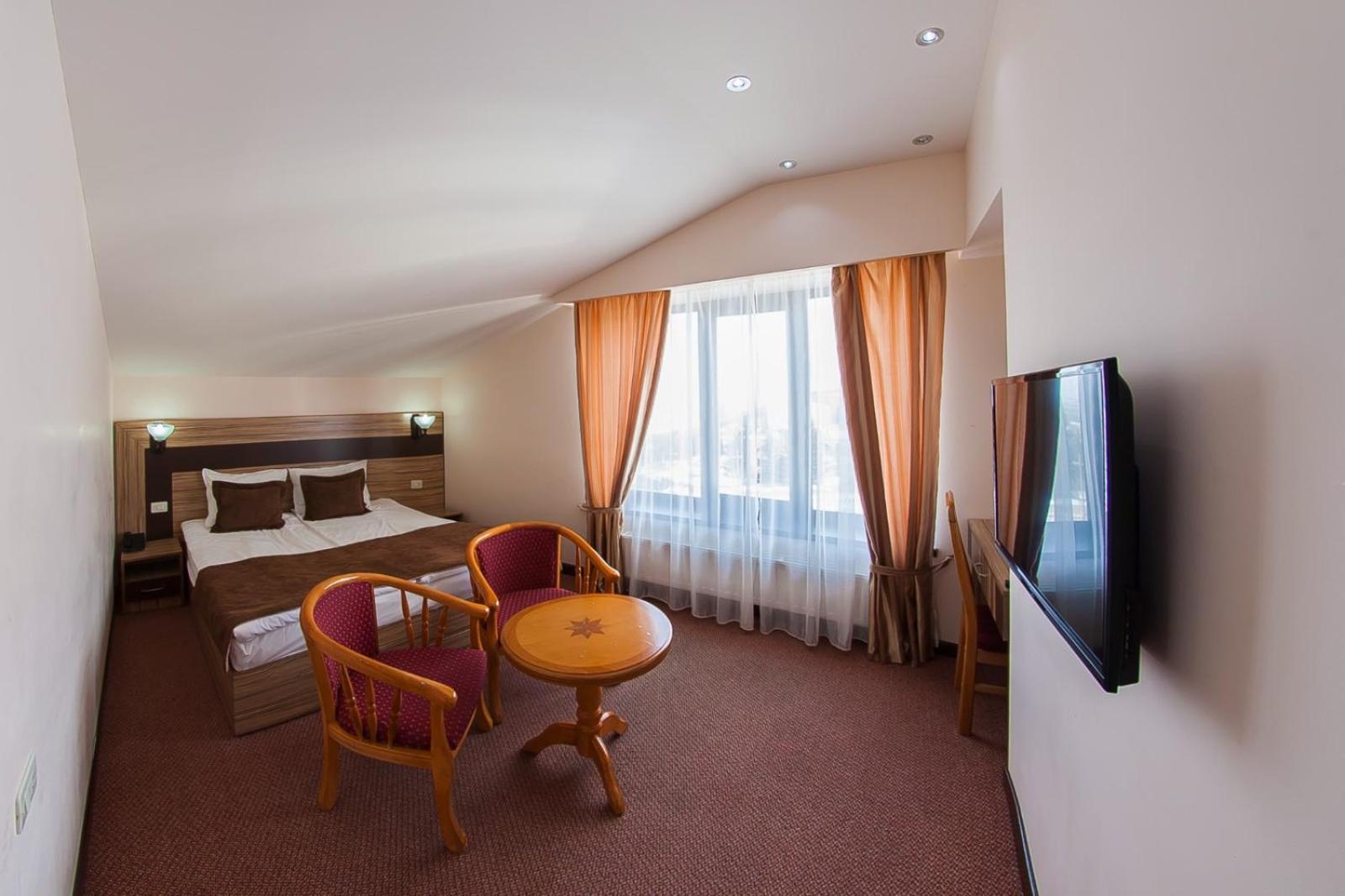 Alpina Resort By Stellar Hotels, تساجكادزور المظهر الخارجي الصورة