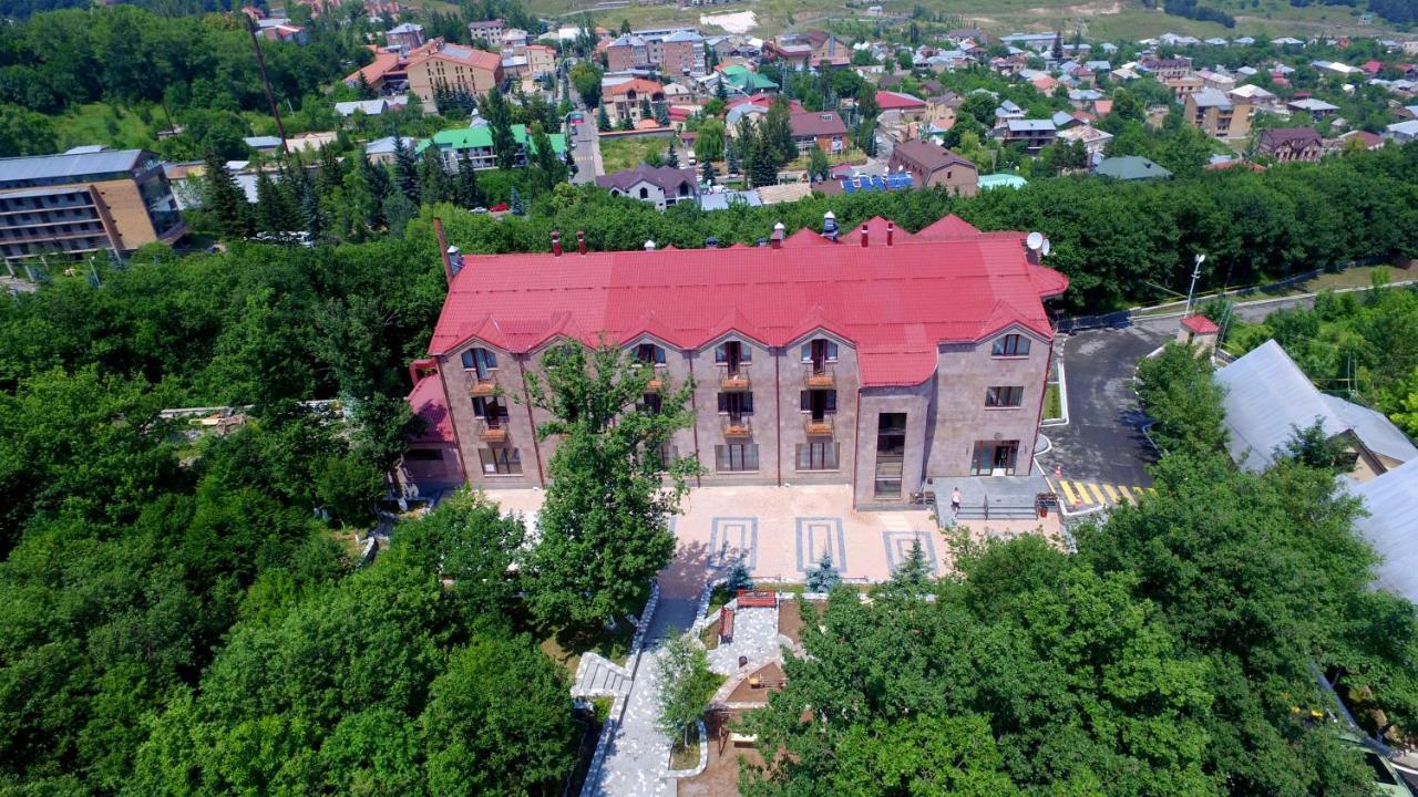 Alpina Resort By Stellar Hotels, تساجكادزور المظهر الخارجي الصورة