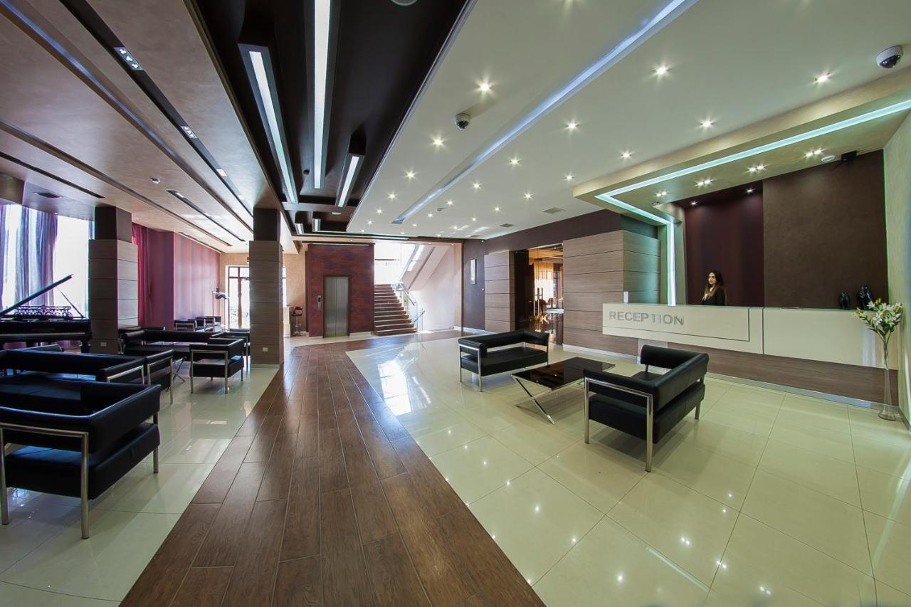Alpina Resort By Stellar Hotels, تساجكادزور المظهر الخارجي الصورة